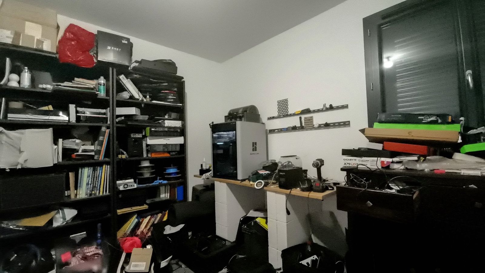 Bureau meublé avant vidage