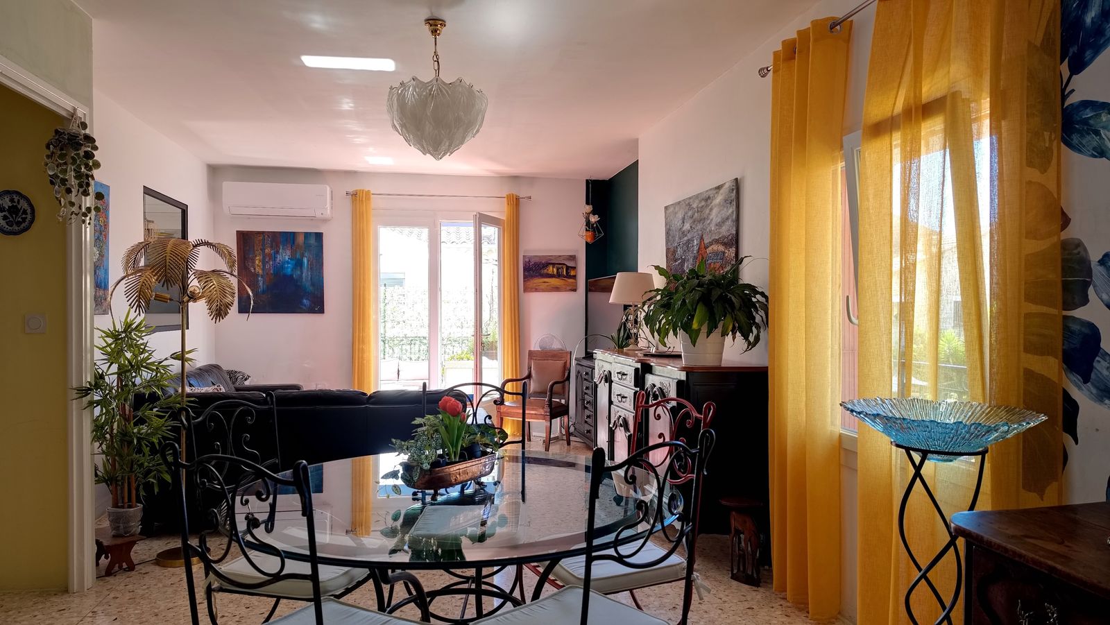 Salle à manger avant retouche